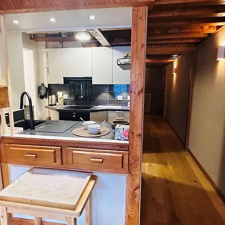 3 Pieces Avec Mezzanine Pour 7 Pers., Proche Pistes, Meribel, Parking Et Confort - Fr-1-180-643 Les Allues